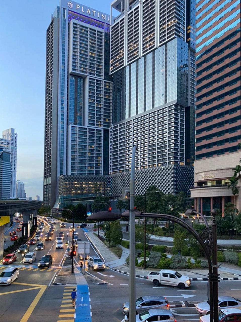 Klcc Beyond Hospitality Suites Platinum Куала Лумпур Екстериор снимка