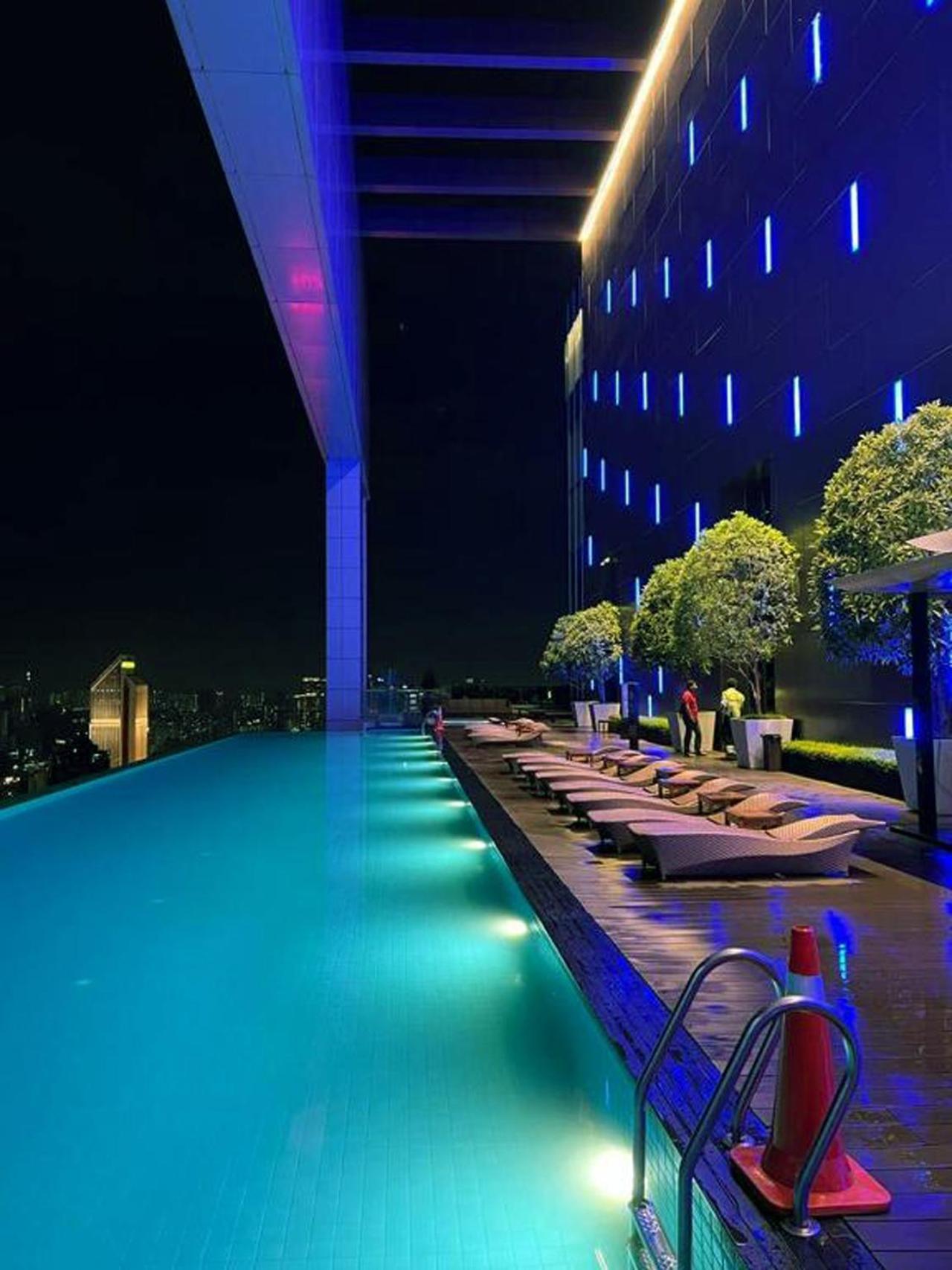 Klcc Beyond Hospitality Suites Platinum Куала Лумпур Екстериор снимка