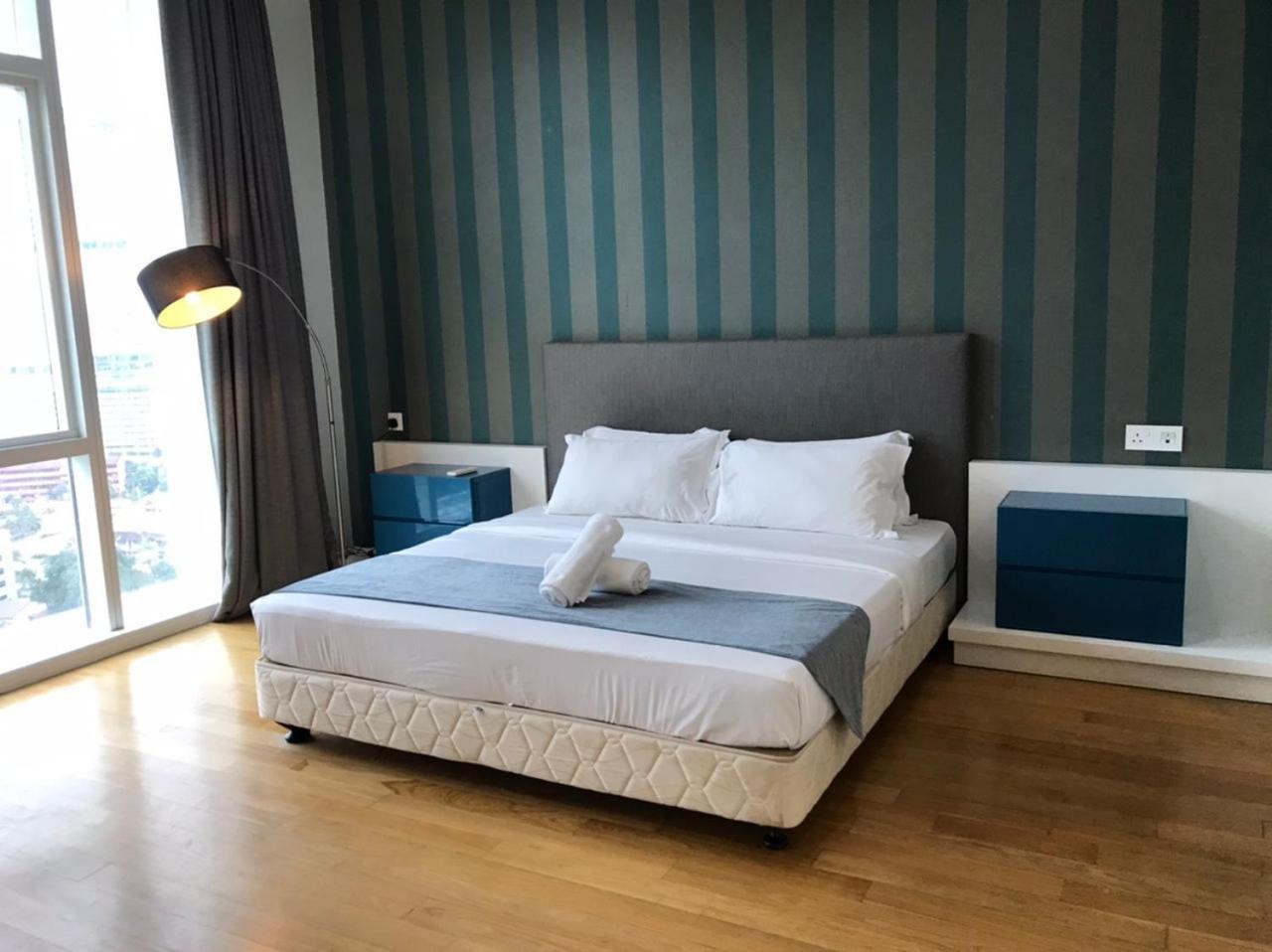 Klcc Beyond Hospitality Suites Platinum Куала Лумпур Екстериор снимка